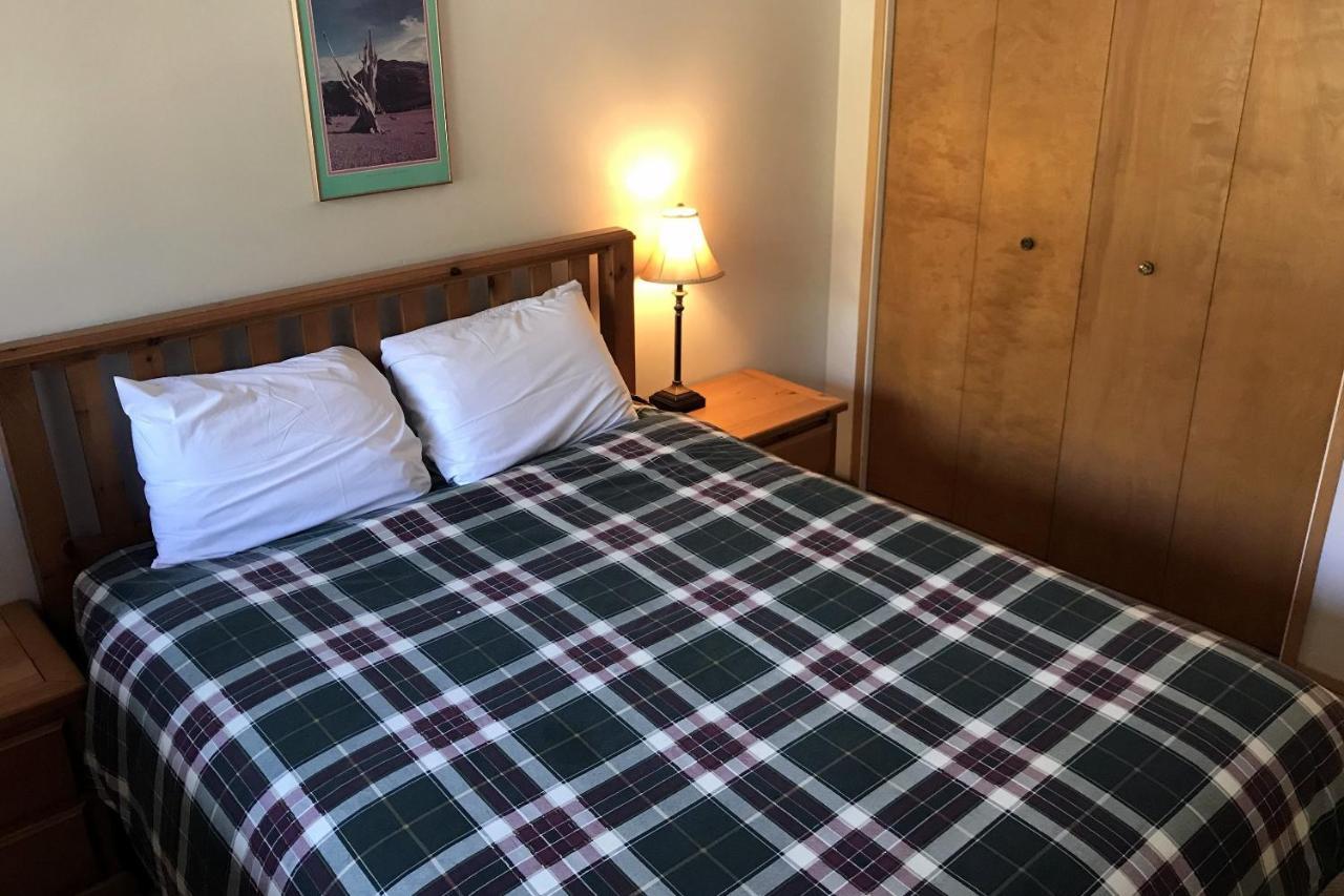 The Griz Inn By Park Vacation Management Ферни Экстерьер фото